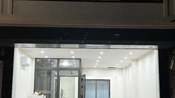 Chính chủ cho thuê CH T1 mặt phố Trần Đại Nghĩa, 18tr, 60m2 mt4.6m