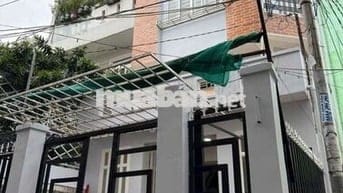 Cho thuê nhà nguyên căn góc hẻm Dương Bá Trạc P1 Quận 8
Giá 14 triêu