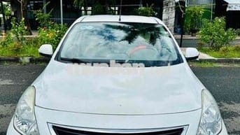 tôi bán nissan sunny tự động đời 2017