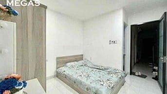 1 PHÒNG NGỦ - TÁCH BẾP - BAN CÔNG - THANG MÁY - NGAY VÒNG XOAY DÂN CHỦ