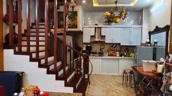 Bán Nhà đẹp ở ngay phố Tây Sơn,  50m2, 5 tầng, 5m Mt, giá 10,9 tỷ