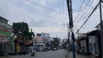 138.7m2 gồm nhà và 6 phòng trọ hiếm gần chợ dĩ an 5,6 tỷ hẻm xe hơi.