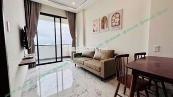 CHO THUÊ CĂN HỘ 2 PHÒNG NGỦ CÓ BAN CÔNG FULL NỘI THẤT NGAY TRUNG TÂM