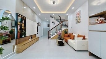 🔥Bán nhà 42m2 ngay Nguyễn Công Hoan, Phú Nhuận giá 1tỷ450. Hẻm xe hơi