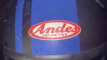 Nón bảo hiểm andes hơi trầy cần pass gấp