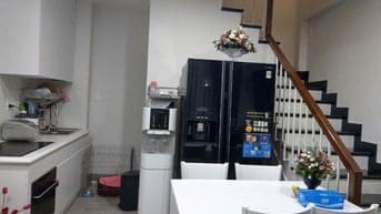 Kẹt tiền bán nhà 3 tầng HXH cuối Trường Sa, giáp PN, DTSD 72m2, 4.78ty