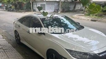 Honda Civic 2017 màu trắng, 170.000 km