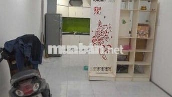 Nhà 2 tầng mới trung tâm Q1/furnished 2-Floor 2 BR house in center D1