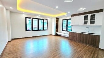 HIẾM - NGUYỄN VĂN HUYÊN - CẦU GIẤY - 40M - 6 TẦNG - THANG MÁY - Ô TÔ 