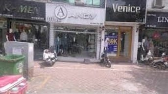 Cho thuê cửa hàng 317 mặt phố Kim Mã, Ba Đình, tầng 1, diện tích 30m2