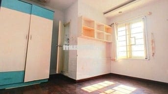 NHÀ GIÁ MỀM TT QUẬN 1 – TRẦN ĐÌNH XU – NHÀ ĐÚC 3 TẦNG CỨNG CÁP, Ở NGAY