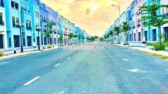 Nền Đường Đinh Công Trứ lộ Lớn vị trí kinh doanh đối diện trường học