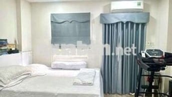 Mình bán nhà đẹp giá rẻ hẻm xe hơi Huỳnh Văn Bánh