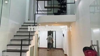 NHÀ HẺM XE HƠI 25M2, 5 PHÒNG NGỦ, ĐƯỜNG NGUYỄN ĐÌNH CHIỂU, Q.3