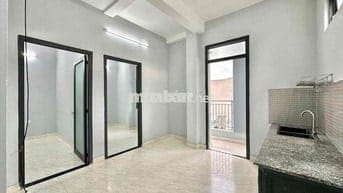 CĂN HỘ 2PN BANCOL THANG MÁY ETOWN CỘNG HOÀ LÊ TRỌNG TẤN ĐH CÔNG THƯƠNG