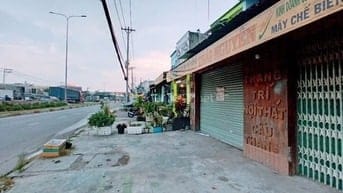 CHO THUÊ MẶT BẰNG ĐƯỜNG QUỐC LỘ 1A,XÃ BÀ ĐIỂM CÁCH NGÃ TƯ AN SƯƠNG 80M