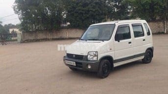 Suzuki Wagon R Trắng 5 chỗ