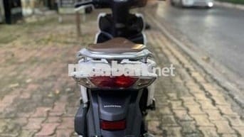 Honda Vision 2023 màu Trắng