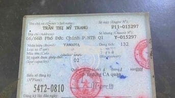 xe chạy bình thường đang cầm 2 triu máy êm đề phát