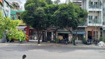 Mặt tiền 205 HÀN HẢI NGUYÊN P2 Q11 