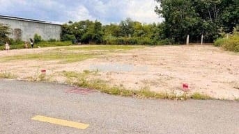 Chính chủ bán 200m2 mặt nhựa ngay chợ Trừ Văn Thố 650tr