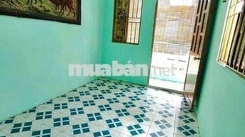 Phòng bancol lầu 1, không chung chủ đề