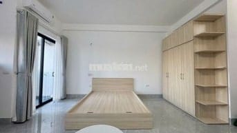 CHO THUÊ STUDIO FULL ĐỒ BAN CÔNG SIÊU RỘNG NGAY GA METRO MINH KHAI