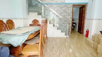 Bán Nhà Quận 9 HXH Gò Cát, Phú Hữu. DT:151,4m2, 4PN chỉ 5,6tỷ