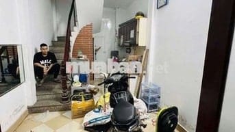 NHÀ CẦU GIẤY – NGÕ THÔNG – 10M RA Ô TÔ TRÁNH