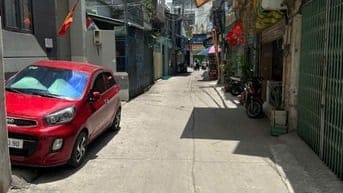 Hẻm ôtô CMT8 Q10 (ngang 4 X16m) Cn 64m2, 3 tầng, 6 phòng ngủ,6 wc. 