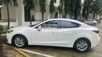 Mazda 3 2015 1.5 AT Sedan - 141000 km