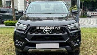Toyota Hilux 2024 E 4x2 AT 3,4 vạn km!