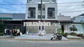 Nhà mới xây phường bửu long. dt 80m2 sổ riêng đường rộng 8m.