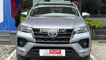 TOYOTA FORTUNER 2.4AT 4X2 2024 Siêu lướt 900Km