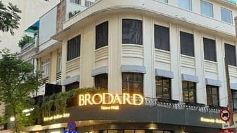 Chính chủ cho thuê KS vị trí sang chảnh, mới 100%, P.Bến Thành,Quận 1