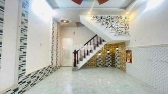 Cho thuê nhà hẻm hoàng quốc việt