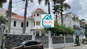 Cho thuê Biệt Thự Sát Mặt Tiền Cách Mạng Tháng 8, Phường 7, Q.Tân Bình