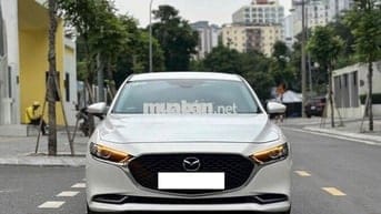 Mazda 3 1.5Luxury sx 2022 siêu đẹp màu trắng