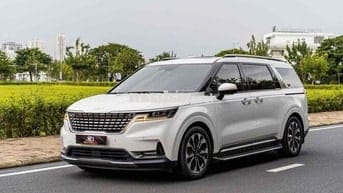 Kia Carnival 2022 2.2D Luxury 8 chỗ - 46000 km