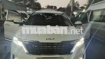 Kia Carnival 2023 Signature 3.5G chạy xăng