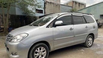 Innova 206 G xịn.xe chính chủ zin đẹp.có màn hình