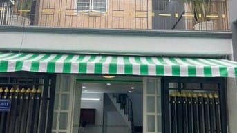 Nhà mới xây xong, xách vali vào ở ngay.