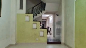 Cho thuê nhà mặt tiền Phú Thuận, Q.7, 4x20m, 3 lầu, giá 30 triệu 