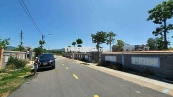 Sát Tỉnh lộ 44B- Phước Hội - Đất Đỏ- BRVT ( nay Xã Phước Hải-HCM)