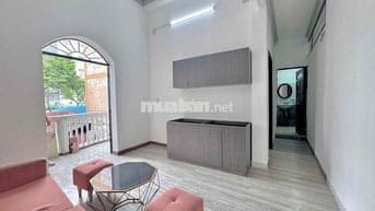 KHAI TRƯƠNG CĂN HỘ 1PN 2 BAN CÔNG NGAY VÒNG XOAY DÂN CHỦ QUẬN 3