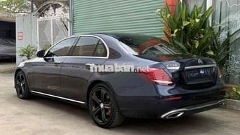 Cần bán gấp Mercedes E250 đời 2016