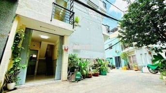 🏡 Bán Nhà khu VIP P3,Q8. Cách mặt tiền Âu Dương Lân 100m 💵🌻 

í