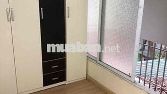 cho thuê căn tập thể 2 phòng ngủ ngõ Hoà Bình 7