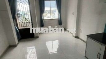 Phòng 22m2. Ban Công. Máy lạnh. Ngay Ngã 4 Phan Văn Trị - P7 Gò Vấp