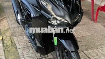 AB 2025 (4k km)  đen nhám